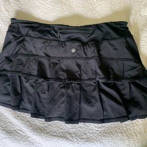 Pleated Lululemon athletic skirt